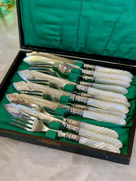 Antique fish flatware set with mother of pearl handles, Henry Wilkinson Ltd, Sheffield, England