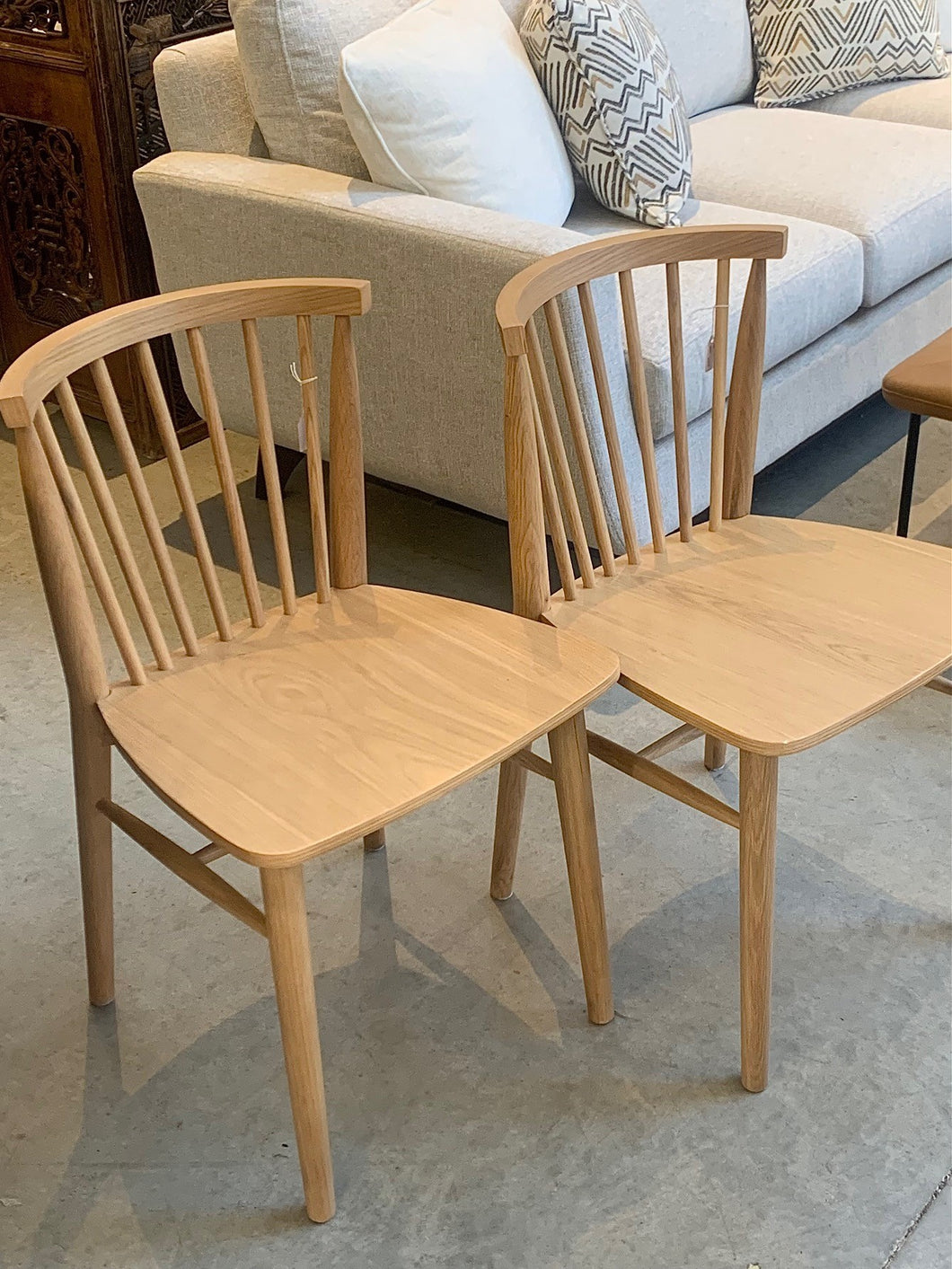 Curved back solid oak wood dining chair, set of 4, new