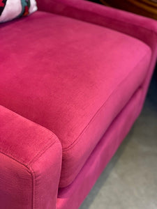 Avenue Stationary Fuchsia Chairs