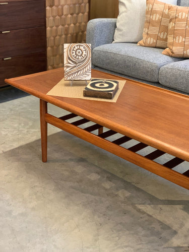 Mid Century Vintage coffee table by Grete Jalk