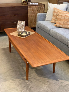 Mid Century Vintage coffee table by Grete Jalk