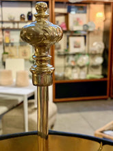 Vintage Brass "Bouillotte" table lamp by Stiffel