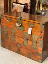 Incredibly crafted and beautiful Tansu chest