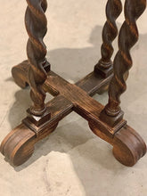 Oak Barley Twist Vintage Plant Stand