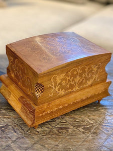 Vintage marquetry musical cigarette box