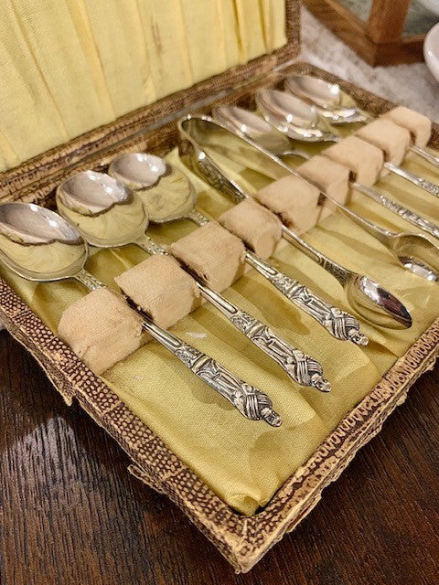 Vintage silverplated teaspoon set